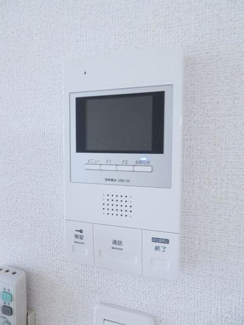 セキュリティ　来訪者の姿を確認できます。