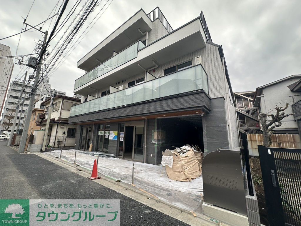 建物外観　エントランス