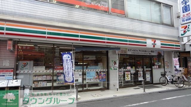 コンビニ　セブンイレブン東久留米駅北口店（コンビニ）まで241m