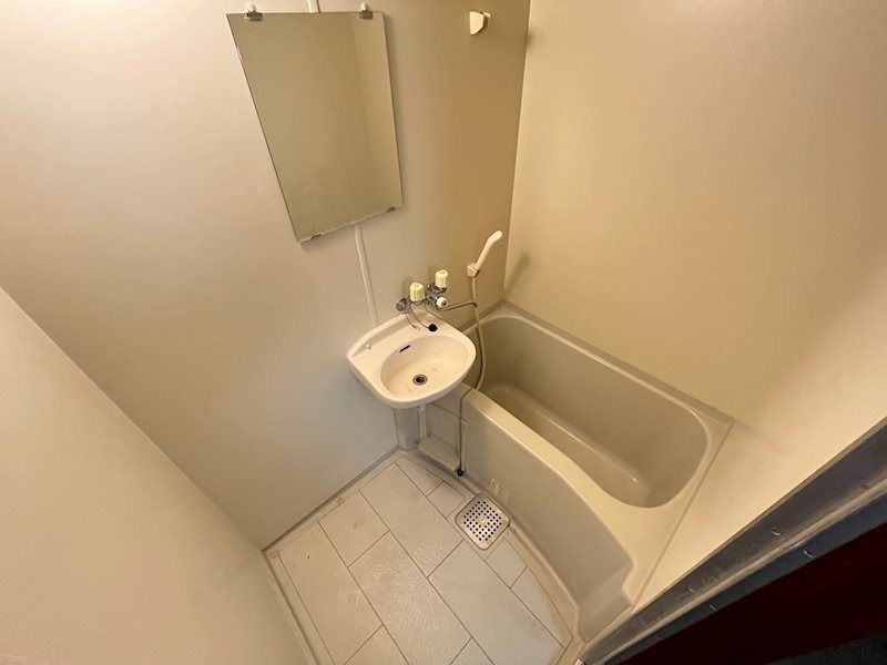 バス・シャワールーム　別号室イメージ