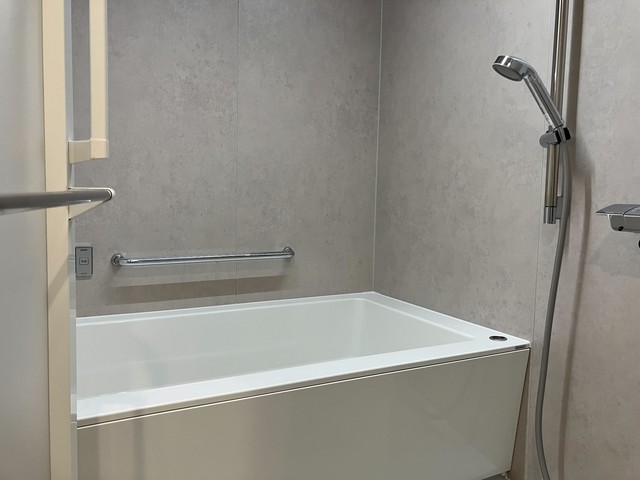 バス・シャワールーム　※写真は同タイプ住戸です。