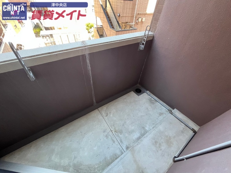 バルコニー　同型参考写真