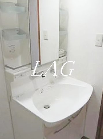 洗面設備　独立洗面台（同仕様）です。