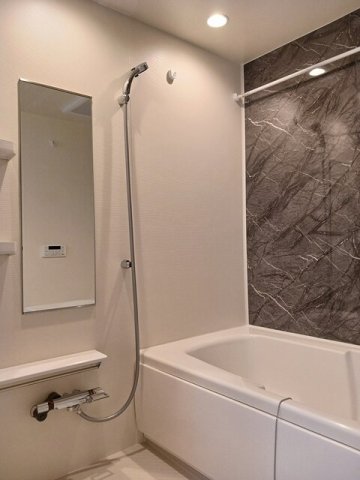 バス・シャワールーム　きれいなお風呂です