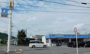 コンビニ　ローソン甲西菩提寺店（コンビニ）まで663m