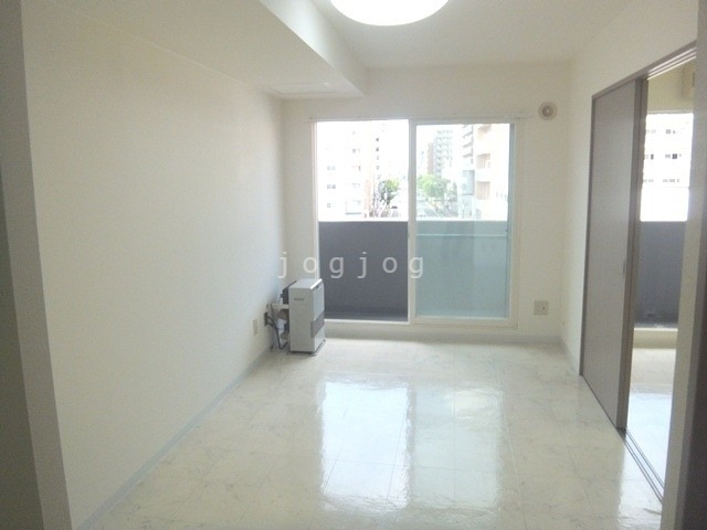 居室・リビング　同号室タイプ写真