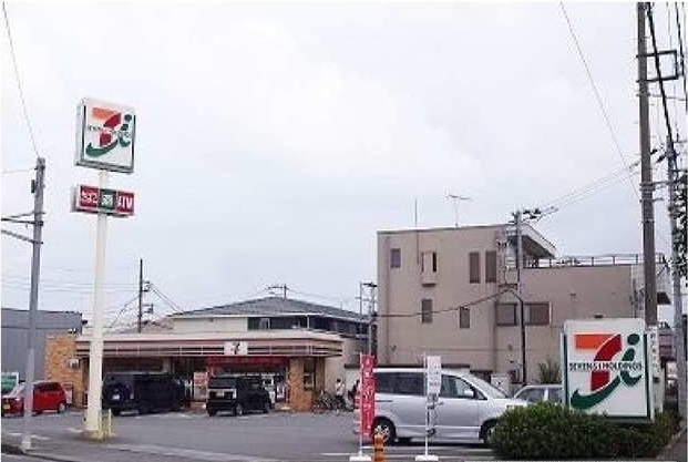 コンビニ　セブンイレブン（コンビニ）まで57m