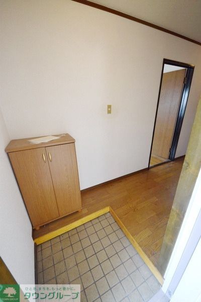 玄関　★外から中が見えない造りです★