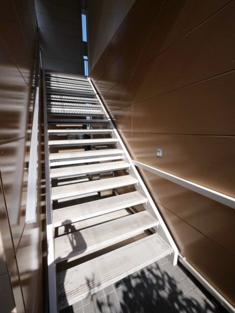 ロビー　★共有設備です★