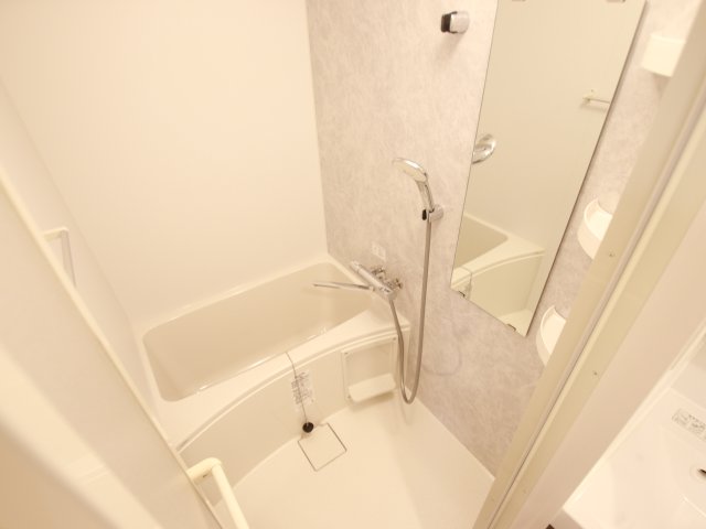 バス・シャワールーム　別室の参考写真です。※現況優先