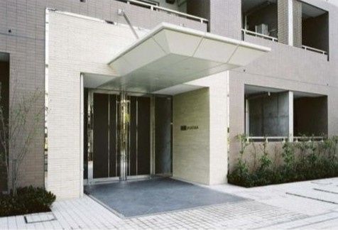 エントランス　建物の内部です