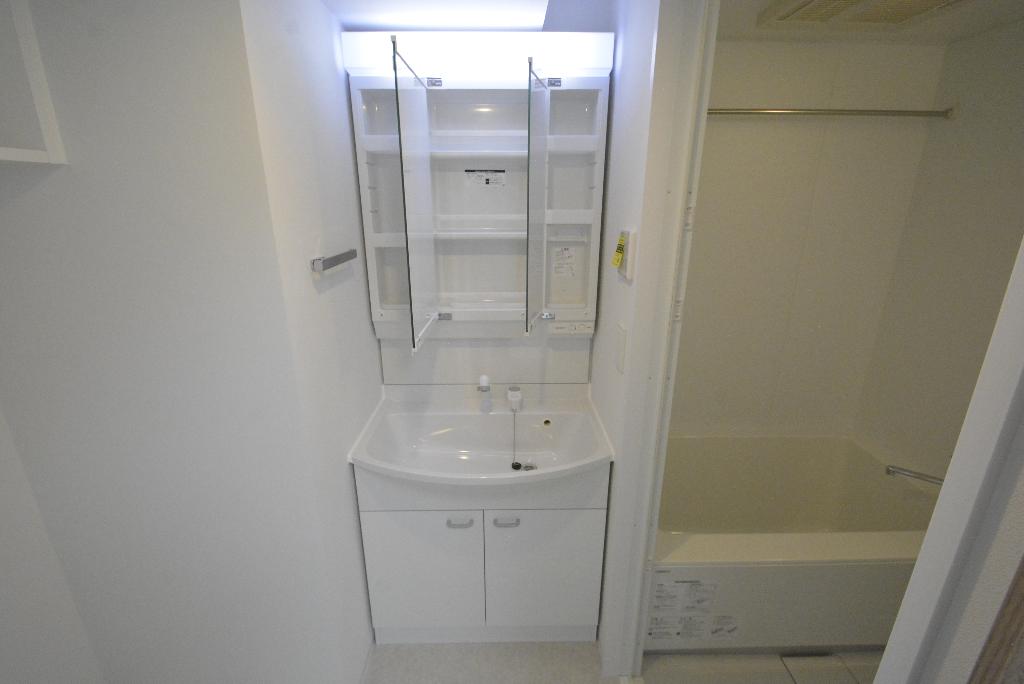 洗面設備　洗髪洗面化粧台