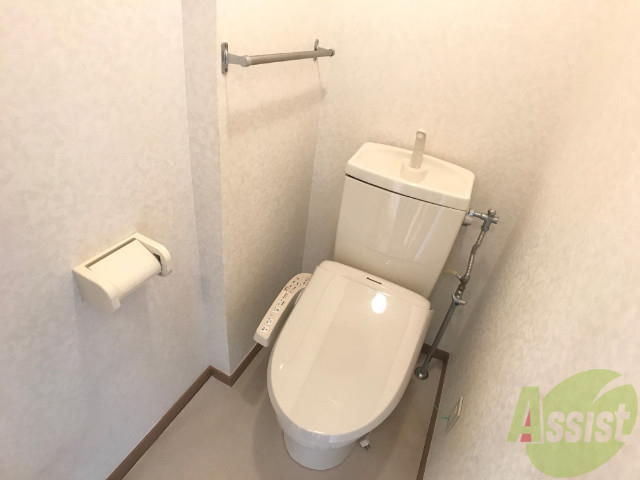 トイレ　トイレはウォシュレット付きですので嬉しいですね。