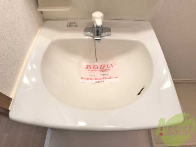 洗面設備　洗面は独立ですので忙しい朝もばっちりですね。