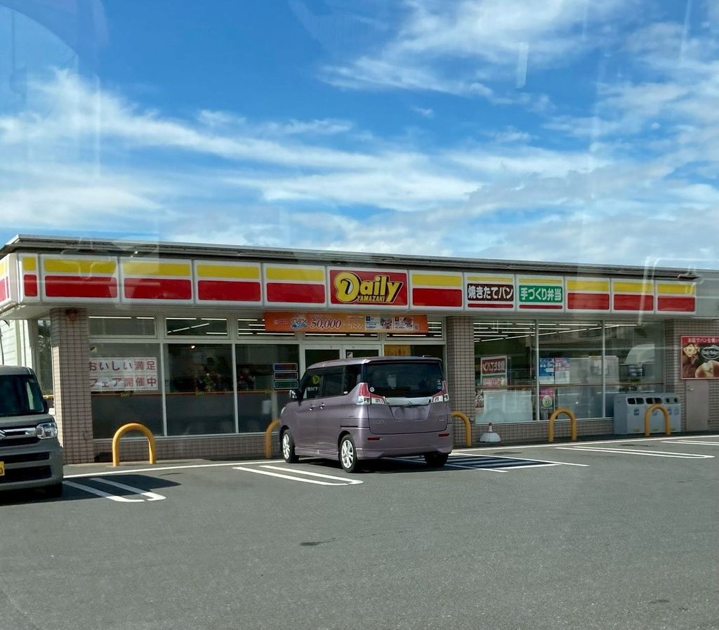 コンビニ　デイリーヤマザキ 市川下貝塚3丁目店（コンビニ）まで140m