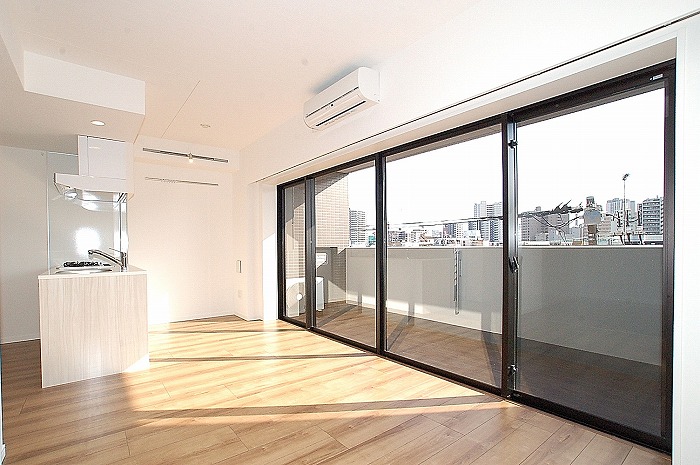 居室・リビング　反転タイプ