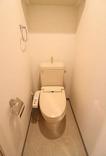 トイレ　同タイプ部屋　参考写真です