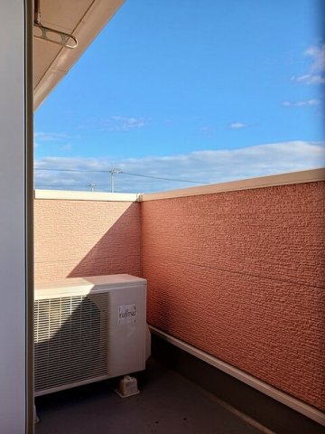 バルコニー　バルコニーがあります