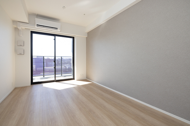 居室・リビング　※写真は同タイプ住戸（反転タイプ）です。