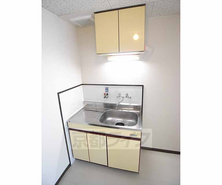 キッチン　シンプルなデザインのキッチンです。