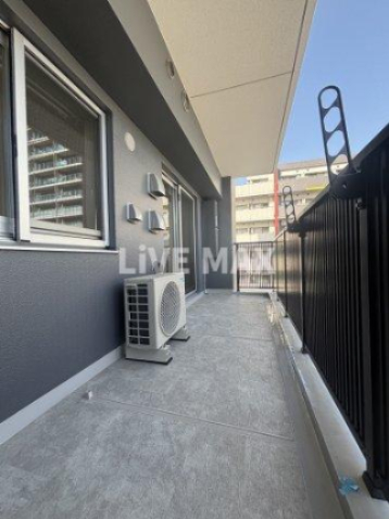 バルコニー　同間取り別部屋参考。