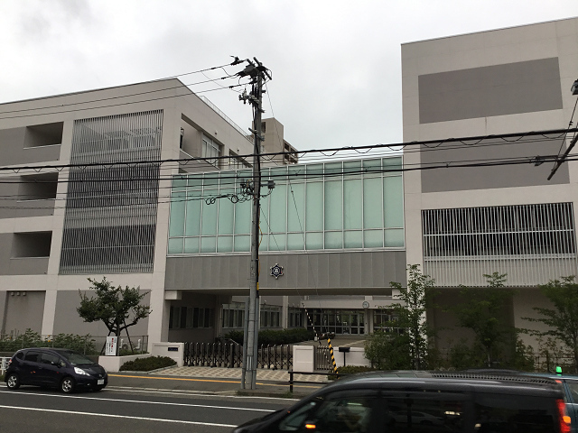 小学校　新潟市立南万代小学校（小学校）まで401m