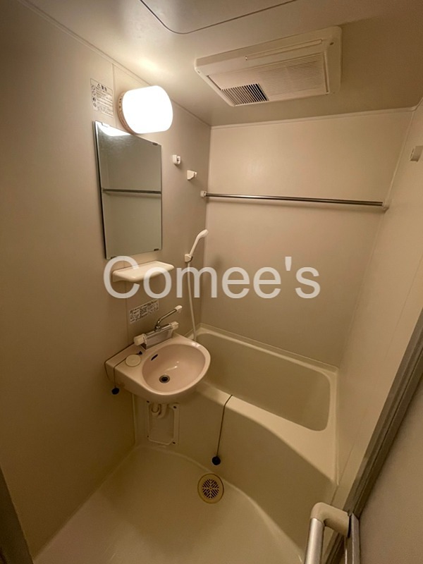 バス・シャワールーム　バスルーム