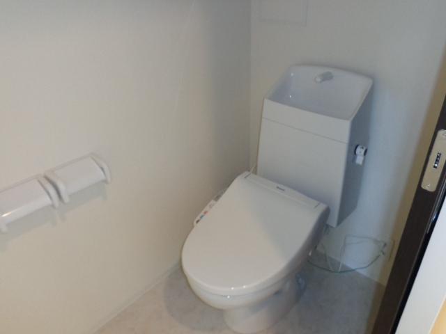 トイレ　シャワー付トイレ