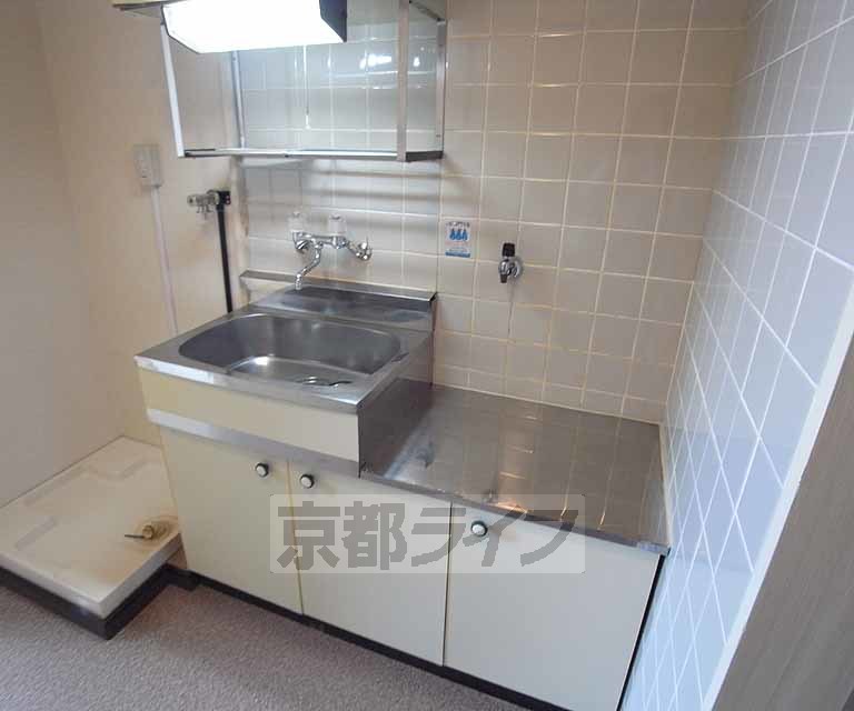 キッチン　２口ガスコンロが置けるキッチンです。