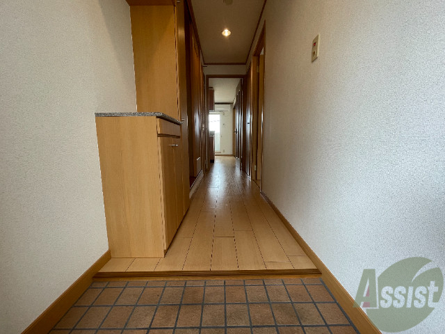 玄関　玄関を撮影しました、イメージできましたか？