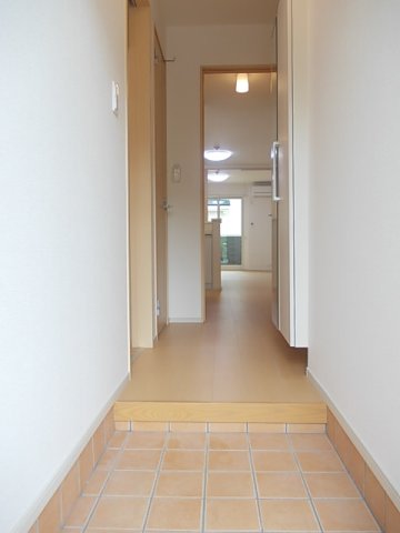 玄関　収納もある玄関です