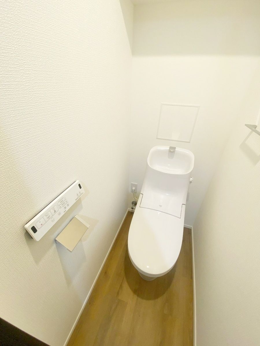 トイレ　トイレ