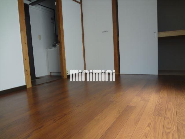 居室・リビング　広々とした洋室です