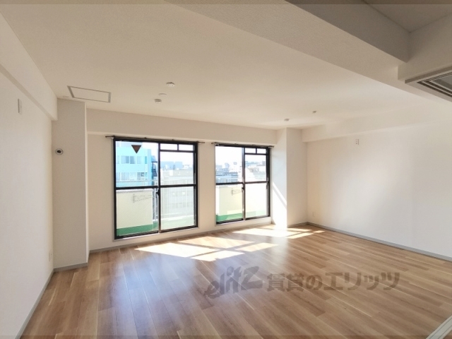 居室・リビング　リビング