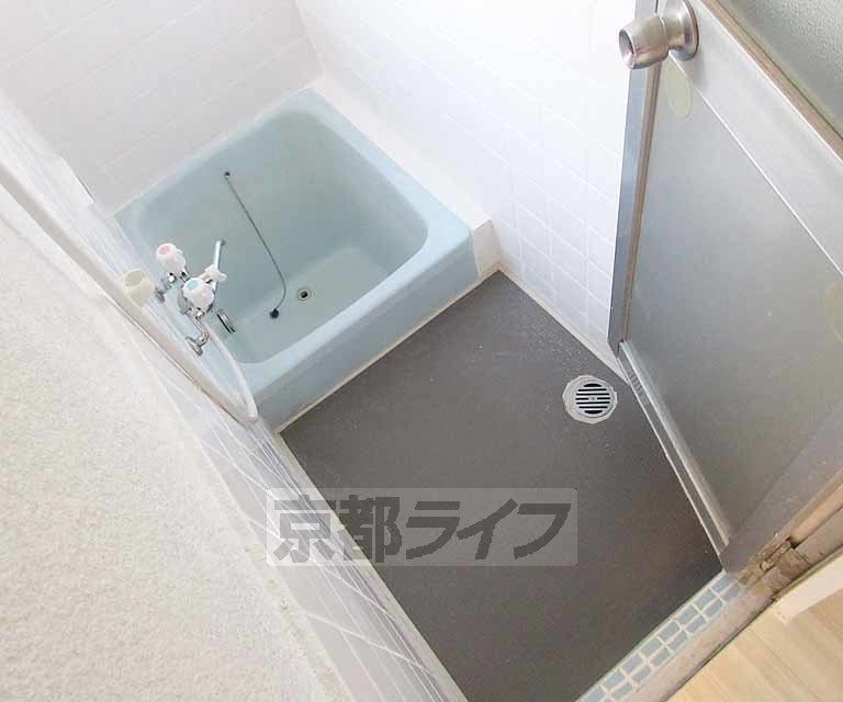 バス・シャワールーム　バスルームです！