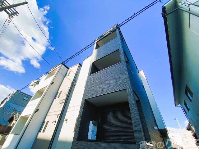 建物外観　新築でとてもきれいな外観です。