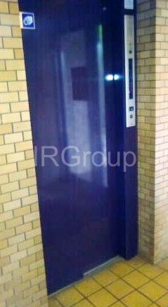 ロビー　エレベーター