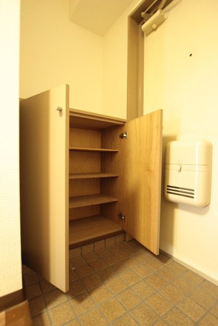 収納　同物件別号室