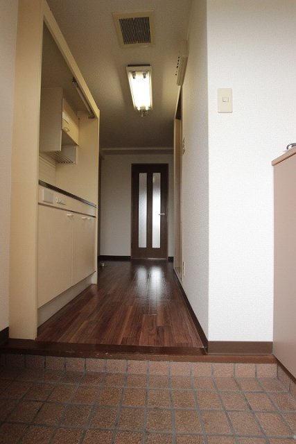 玄関　同物件別号室