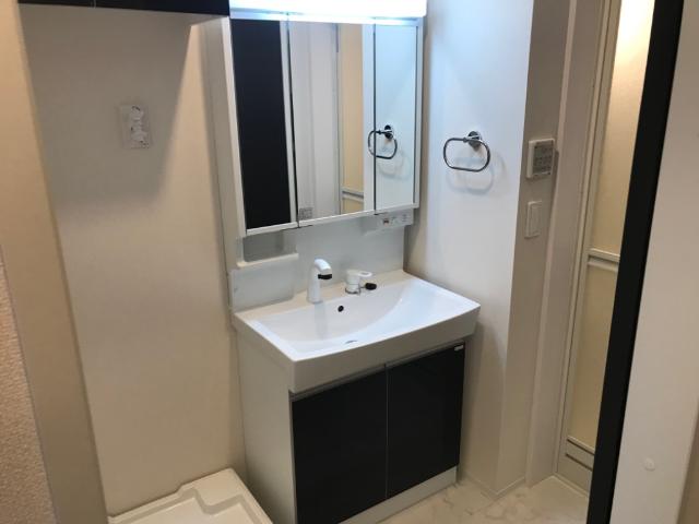 洗面設備　洗髪洗面化粧台