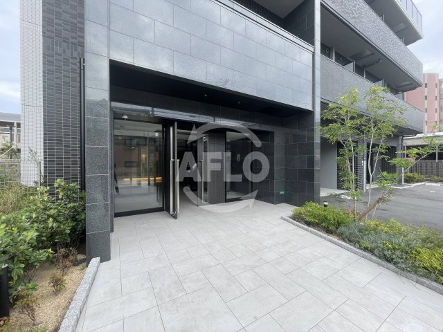 エントランス　プレサンス東三国エンブレイス　エントランス