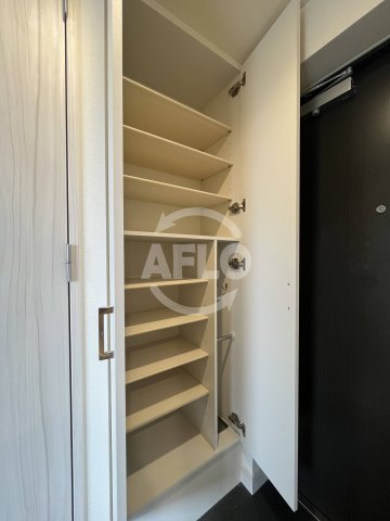 収納　プレサンス東三国エンブレイス　シューズボックス