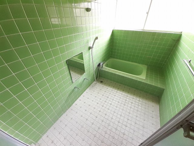 バス・シャワールーム　※過去の室内写真のため現況と異なる場合があります