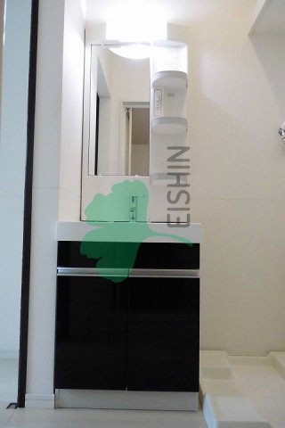 洗面設備　シンプルで使いやすい洗面台です！