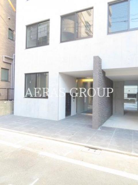 エントランス　外観別角度