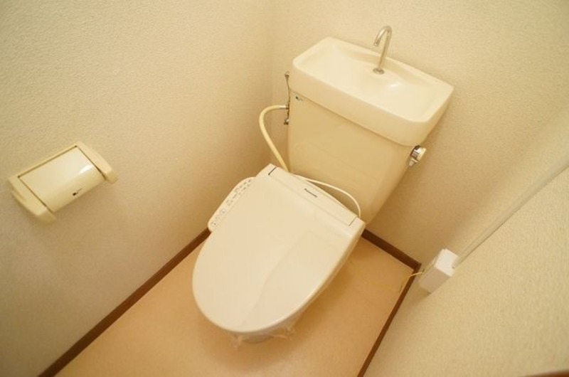 トイレ　図面と現状に相違がある場合には現状を優先