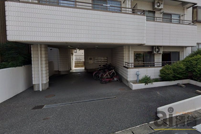 エントランス　駐車場