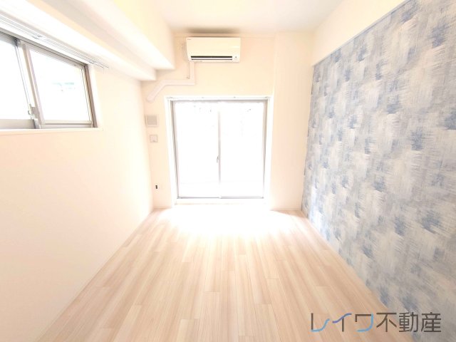 居室・リビング　コンパクトで使いやすい洋室です