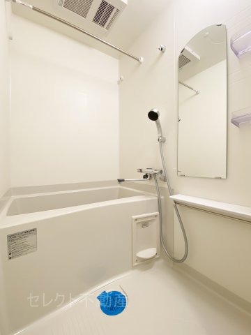 バス・シャワールーム　ゆったり過ごせるお風呂です