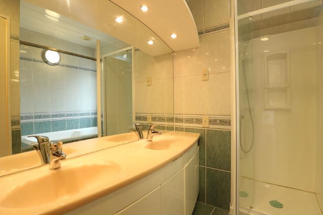 洗面設備　洗面所